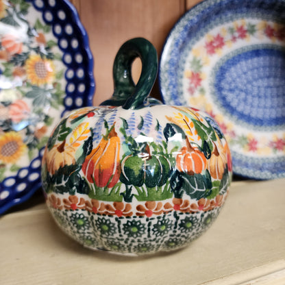 Pumpkin  5.5" green top /gourds, red spider