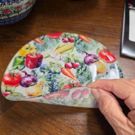 Silicone Trivet Veggies: 8" Round Trivet / Silicone