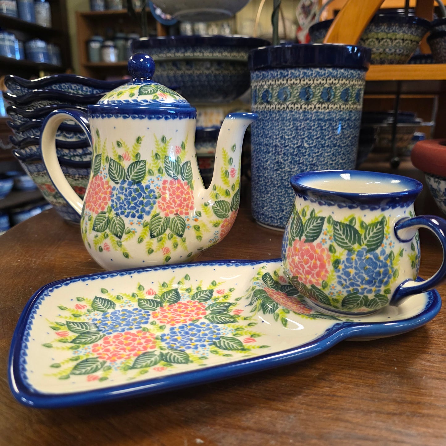 Bundle ~ Hydrangea Tea Set with FREE tea towel Bundle