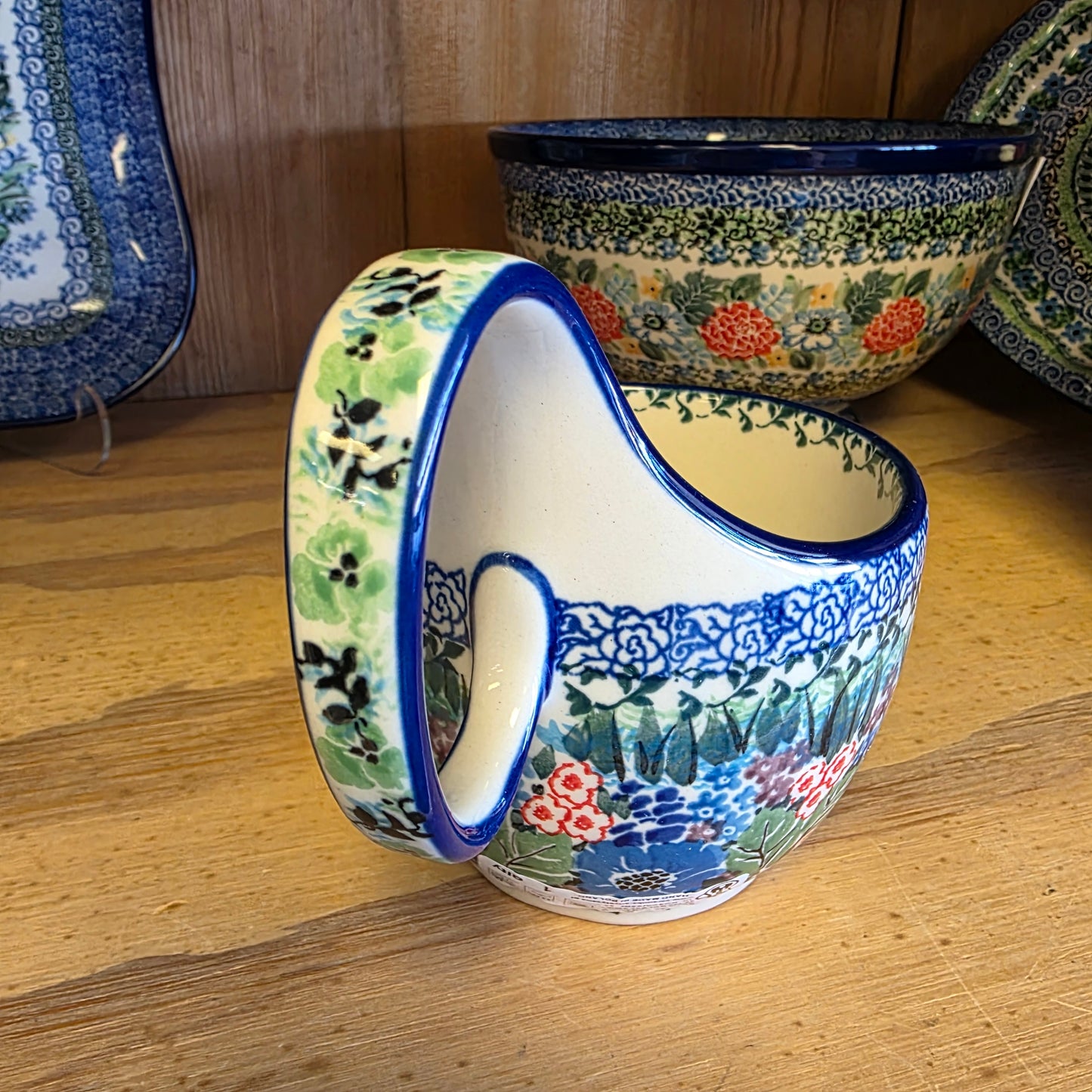 Bowl w/ Loop Handle   16 oz    U4572 ~ U4