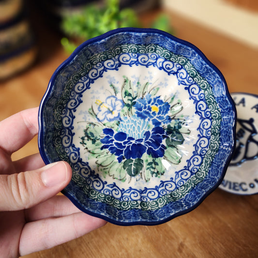 Bowl   Scalloped   4.5" 023-U5138  U4 pf0526