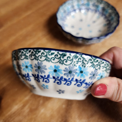 Bowl ~ Scalloped ~ 4.5" 2250X ~ Blue Dazzle