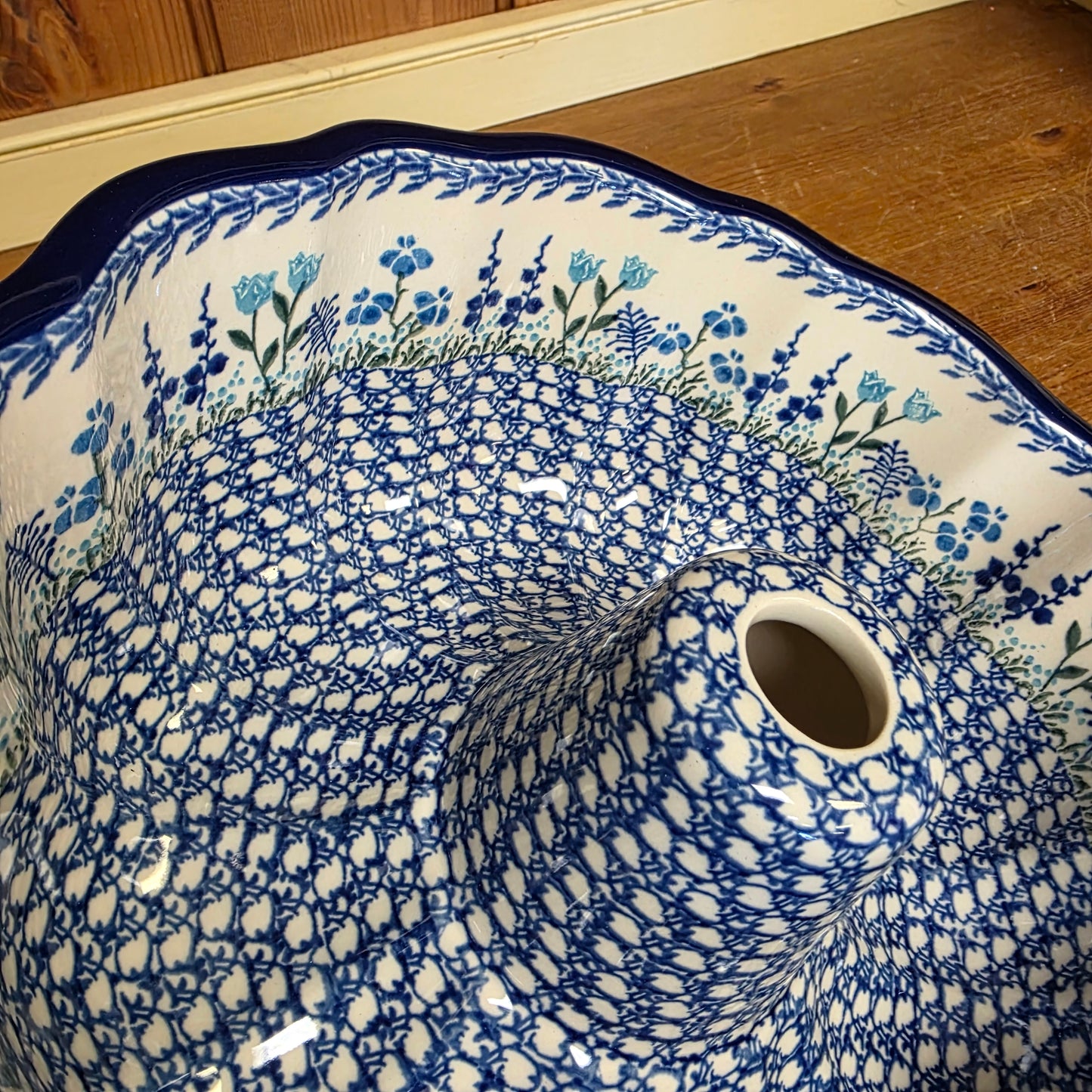 Baker   Bundt Pan    2898X ~ Little Gems