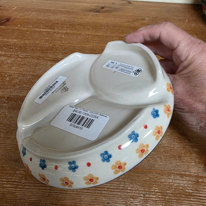 Divided Dish ~ 6.7" Round    D29-2225X  Buttercup pf0526