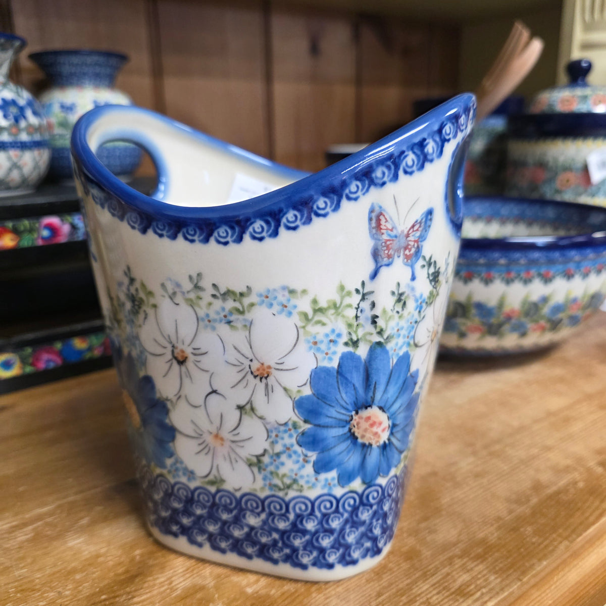Basket ART2 / #2  Utensil Holder /. UNIKAT butterfly blue flowers (6.5" H x 5.5"w)