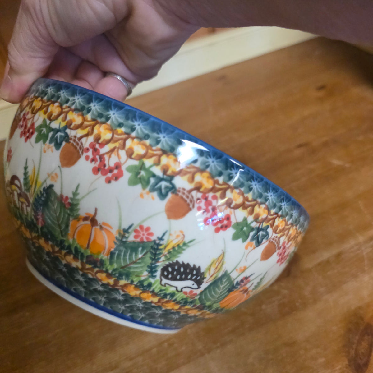Bowl ~7.5" Hedgehog mushroom pumpkin 1046 7.5"x3.5 / 7 cup