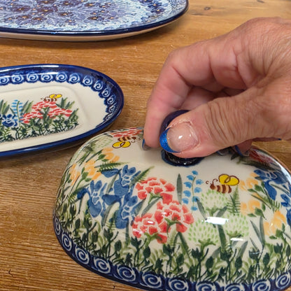 Butter Oval / Bees 552