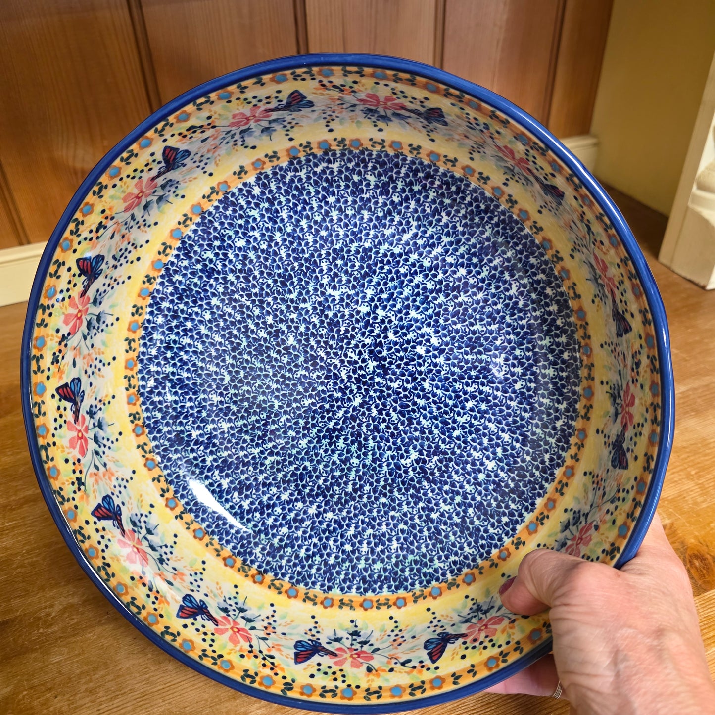 Bowl Viktoria Butterfly wk73   ~ 11" Agata