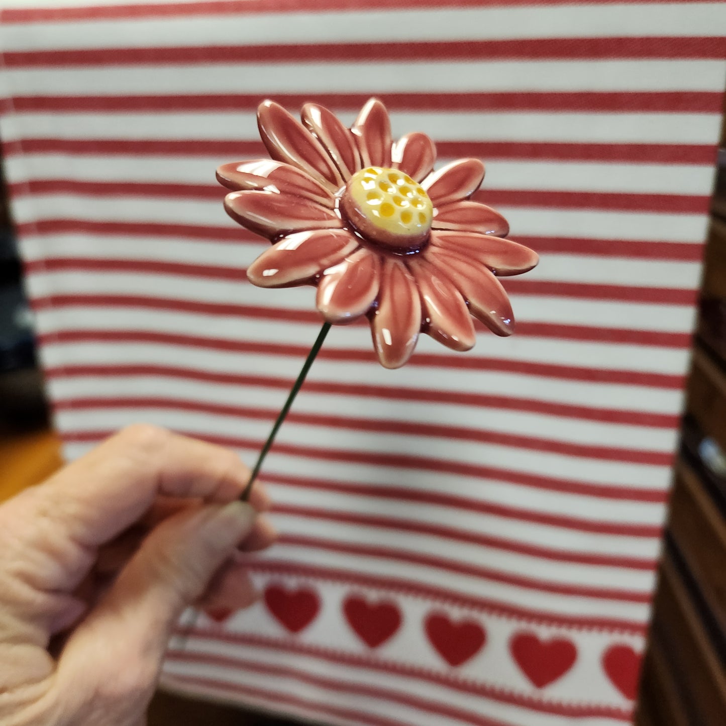 Ceramic Daisy Pink