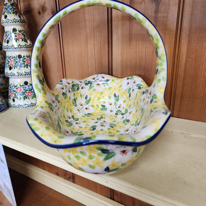 Basket w/Handle   8.25"H x 11" L    U4901 ~ U4