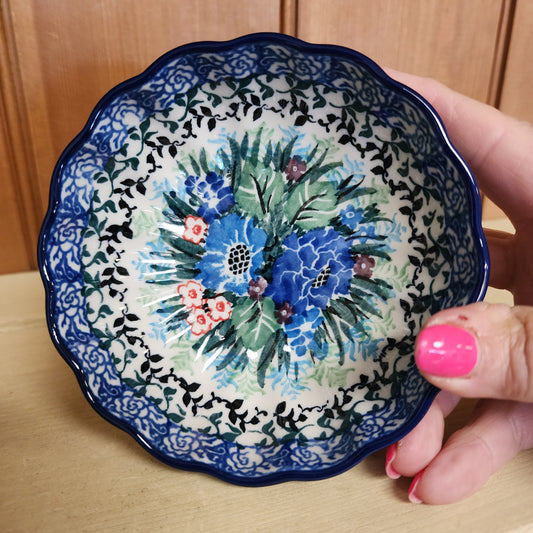 Bowl ~ Scalloped ~ 4.5" 023-U4572 pf0425