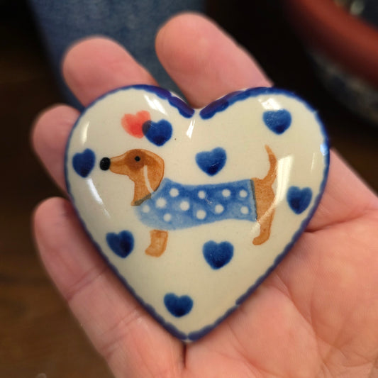 Magnet light blue Sweater Dachshund  (3") heart shape