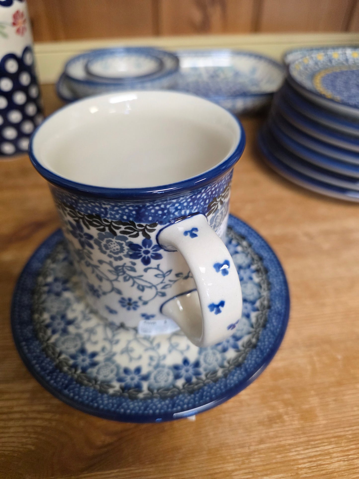 2pc Cup (10 oz) & Saucer Silver Lace Save $6