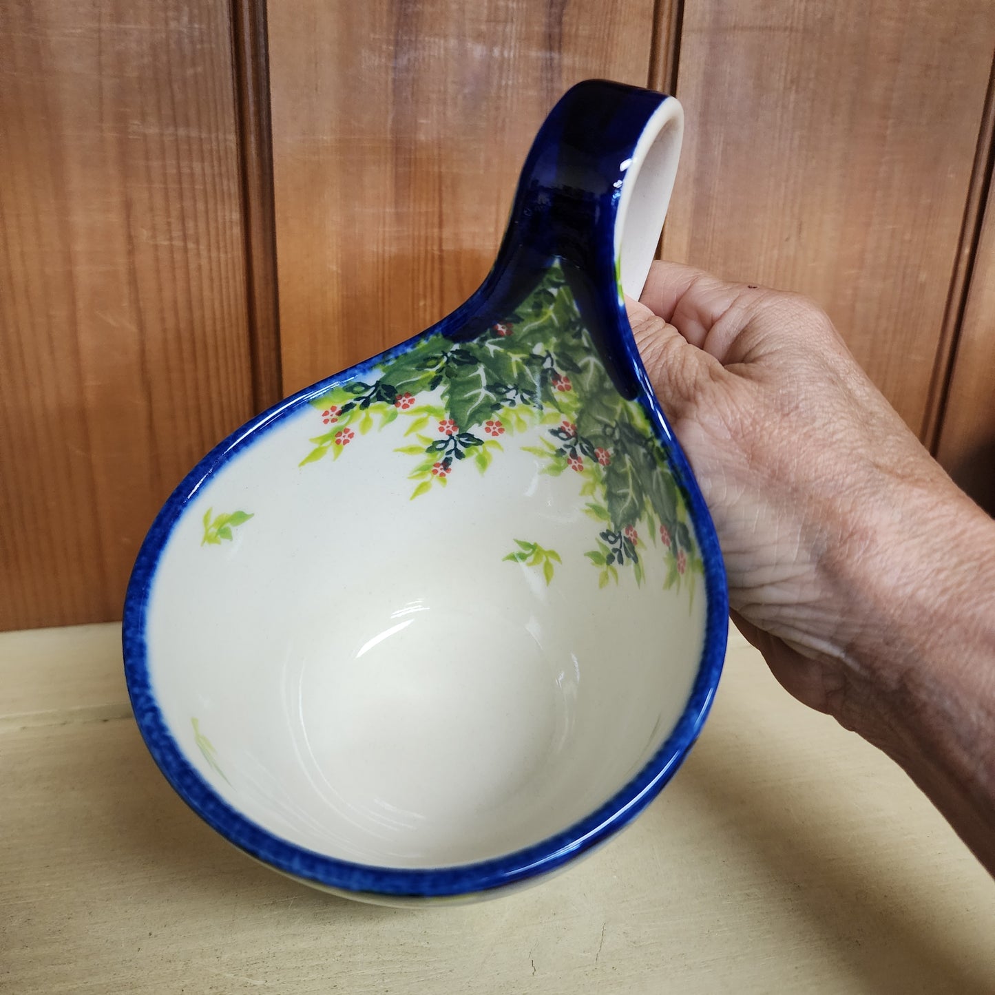 Bowl w/loop handle Blue / yellow
