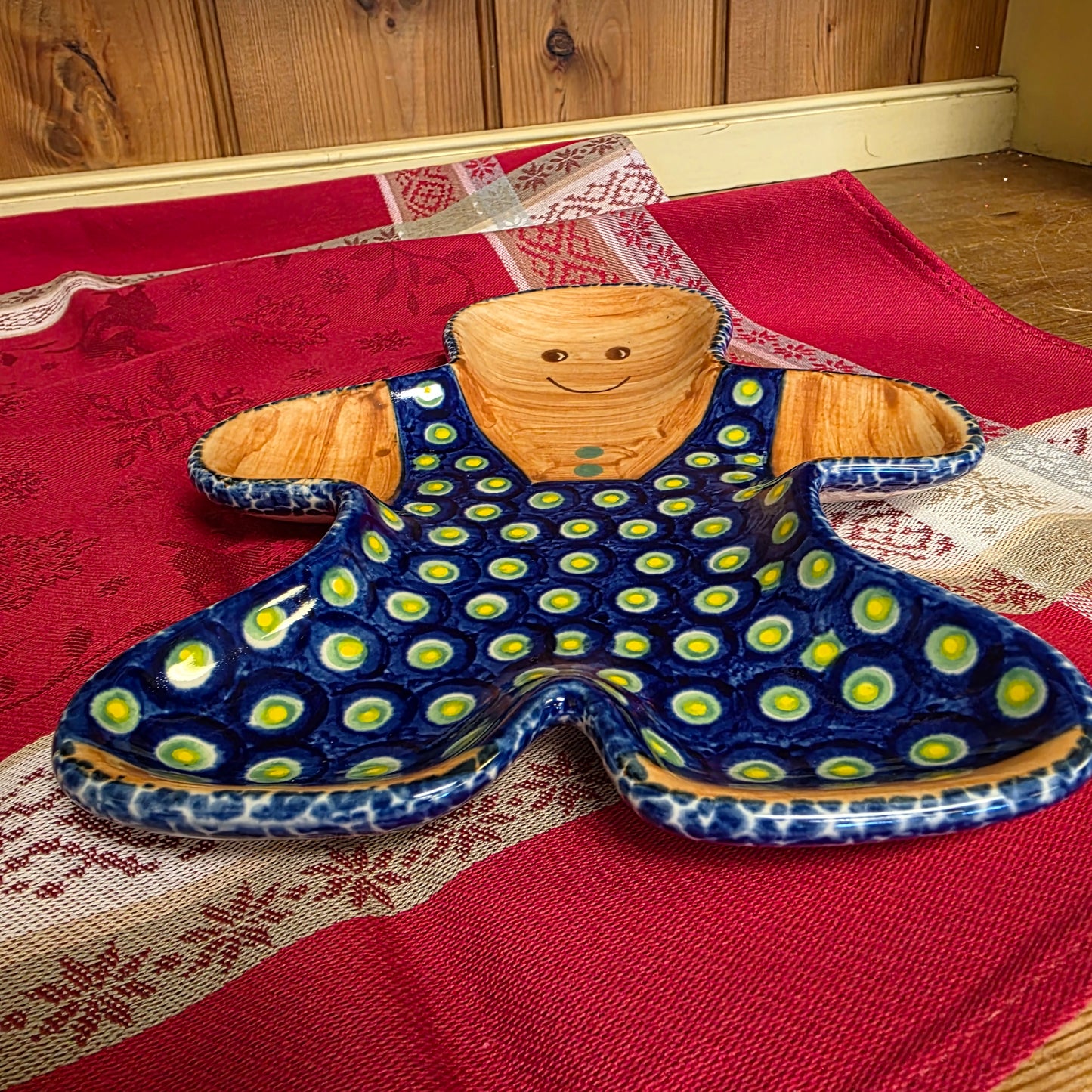 Gingerbread boy Plate Blue 9" x7"