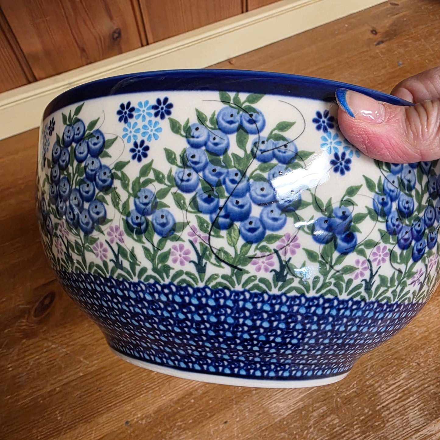 Bowl 9" Serving ~ Blue Berries