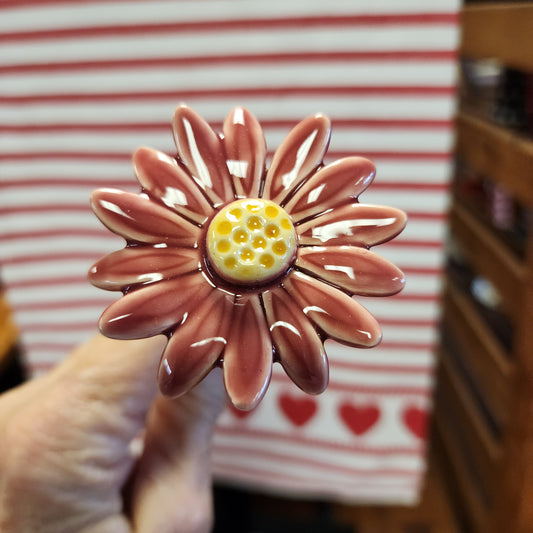 Ceramic Daisy Pink