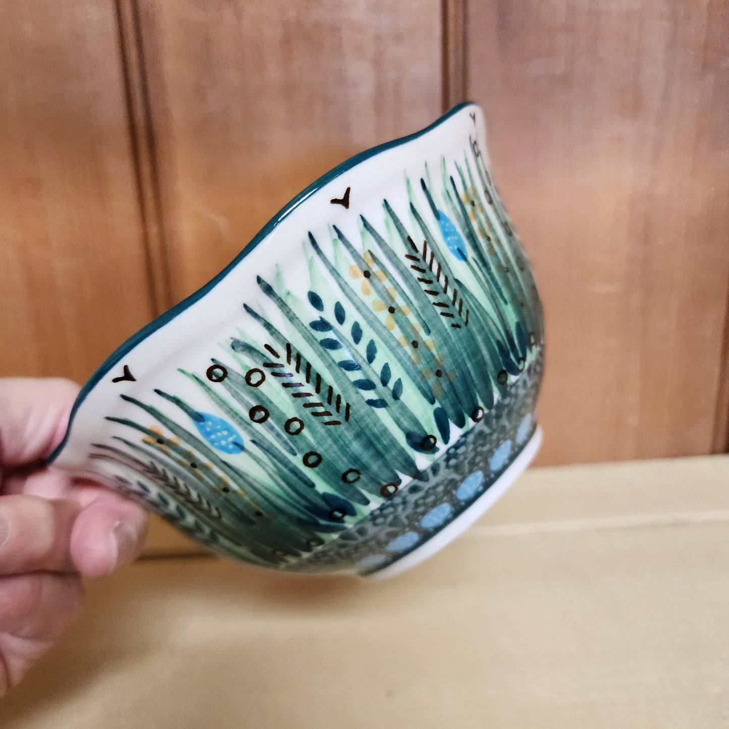 Bowl ~ Wavy Edge ~ 5.75" U0803 ~ U4