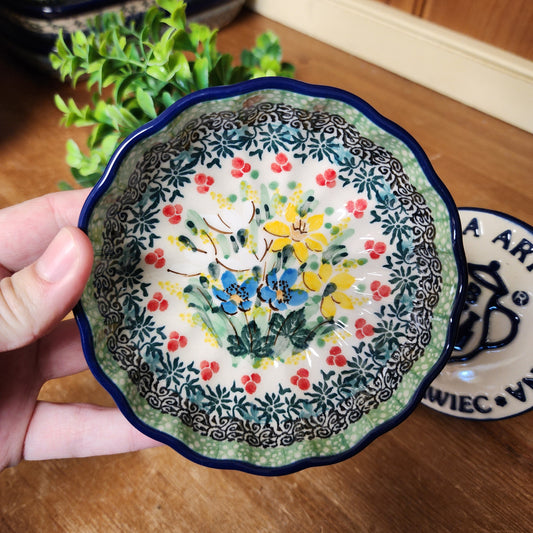 Bowl   Scalloped   4.5" 023-U5131  U4 pf0526