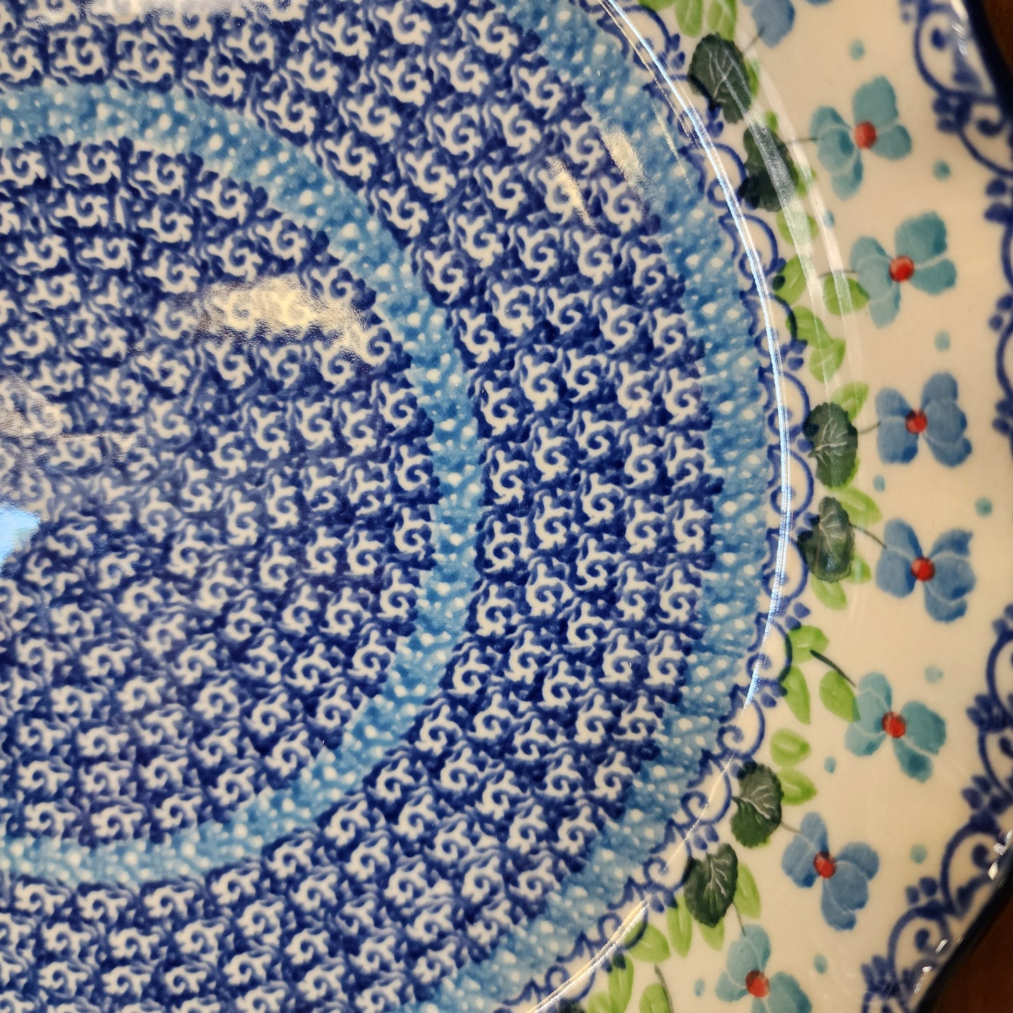 Pie Plate   Fluted   10"   2668X ~ Dutch Irisp