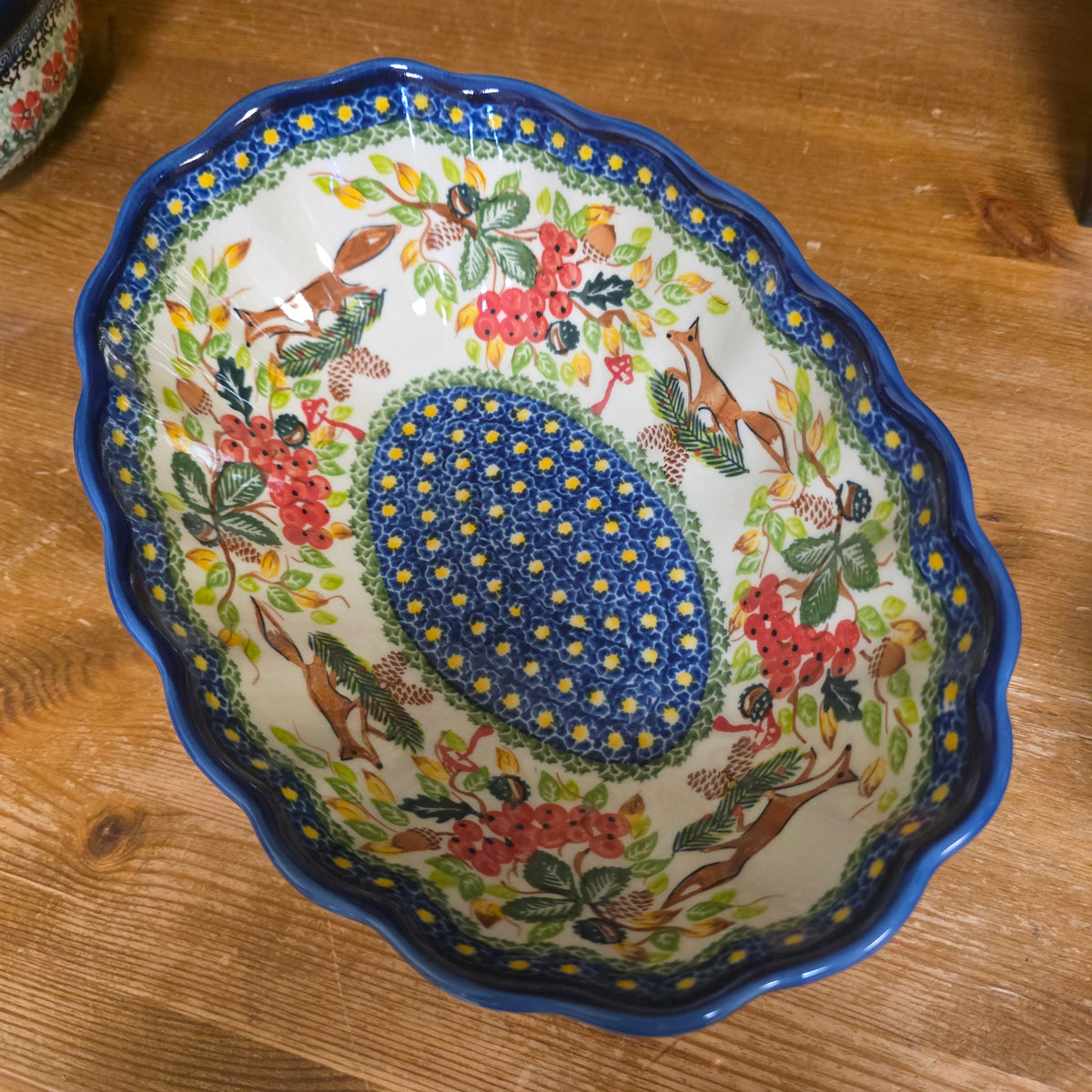 Bowl Lodka ART1 1046 fox  (9"x6.5"x3"deep)