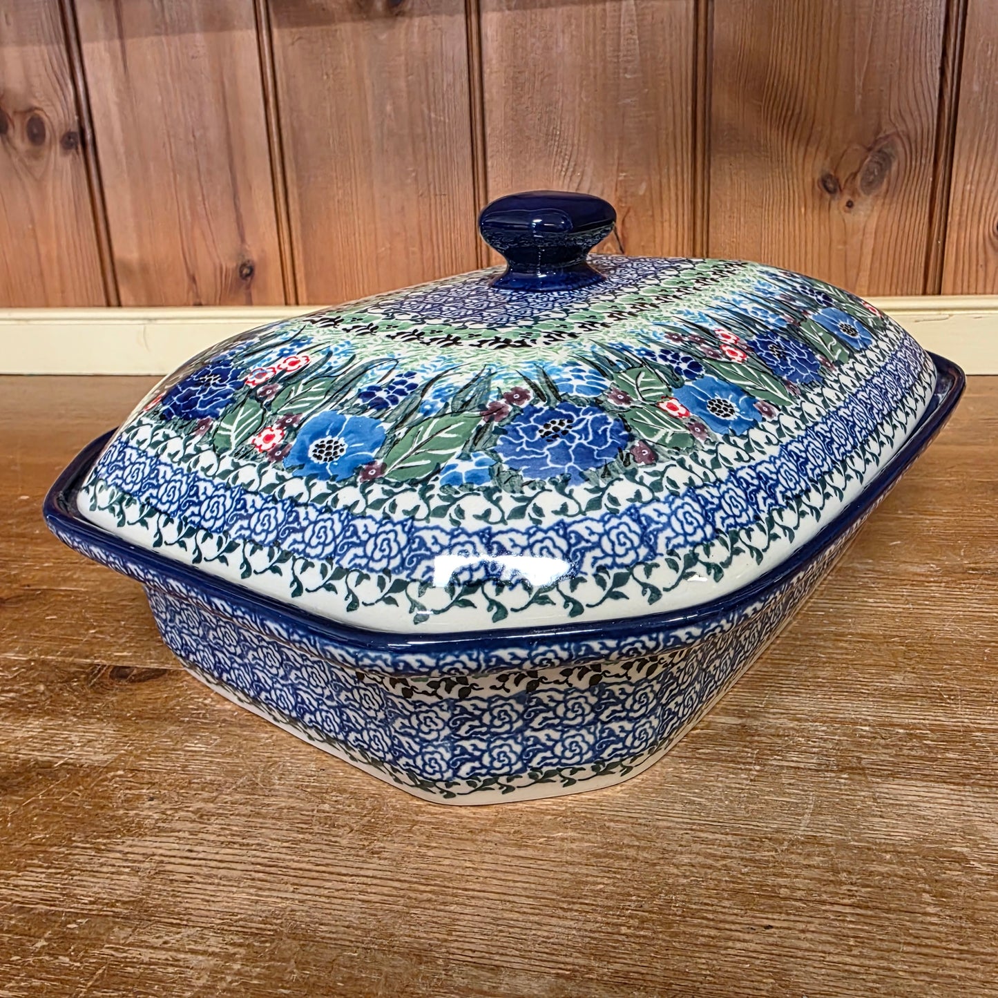 Baker   Covered Casserole   9.5" x 12" 665-U4572  U4 pf0526