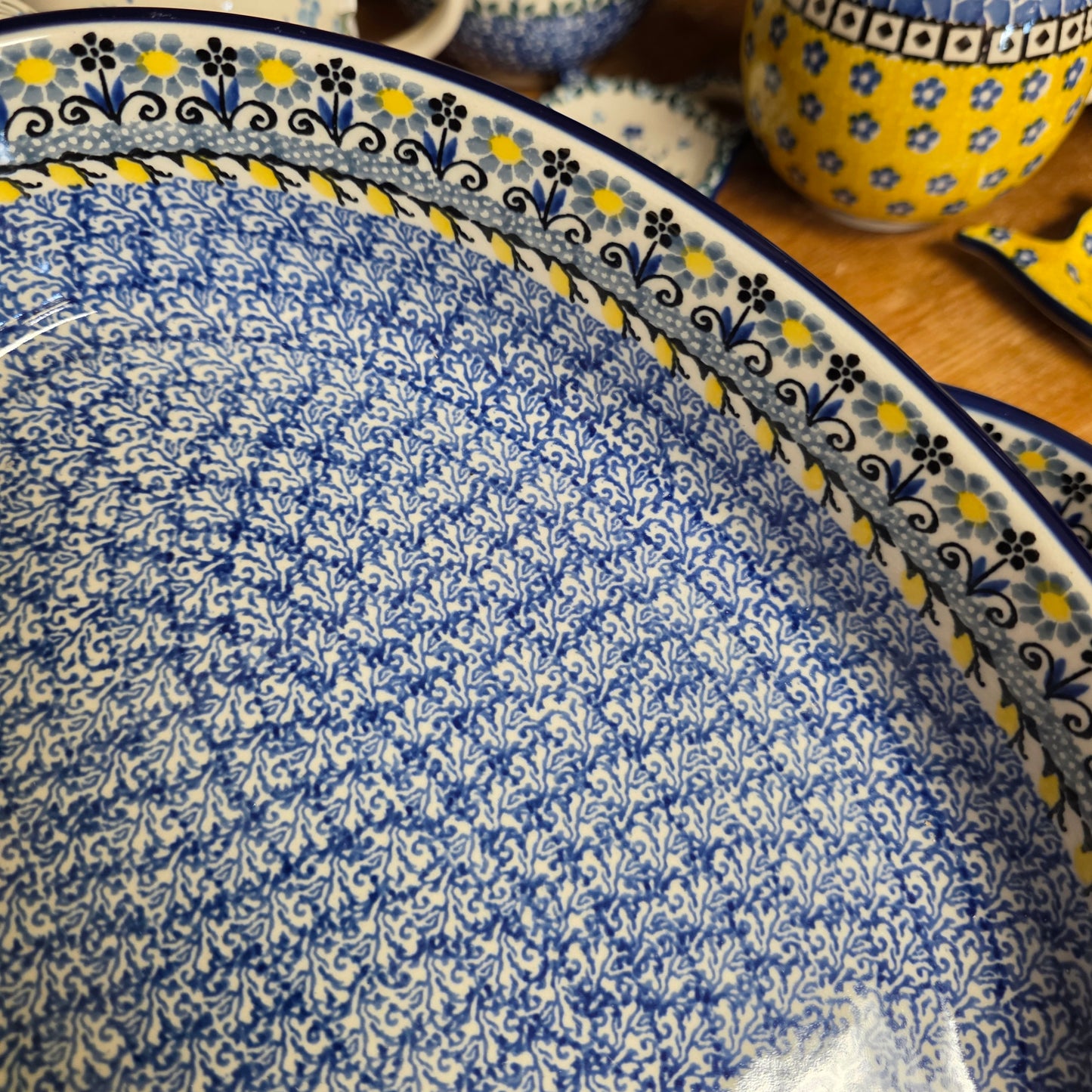 2 pc / 9.5" Oval Baker  & 12" Oval Baker 2178X Daisy Maize