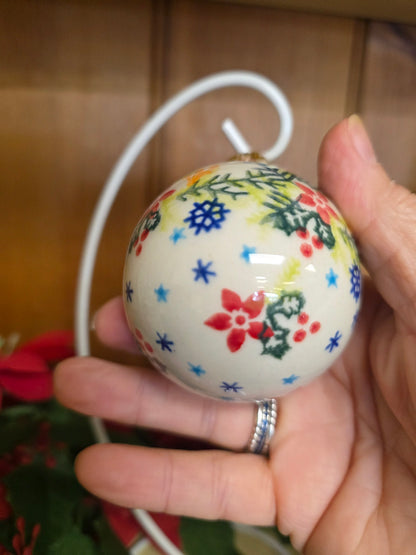 Ornament ~ Snowflakes & flowers 3" Ball