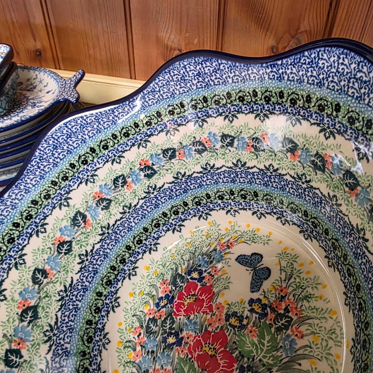Bowl   Wavy Edge   Large  12" 693-U4553  U4 pf0526