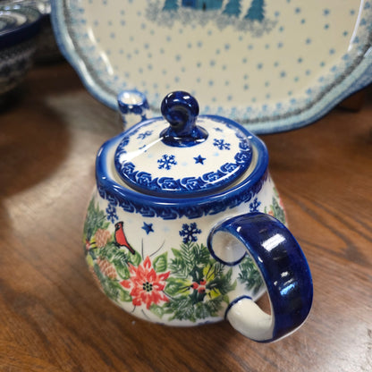 Teapot / cardinal  poinsettia 710   (3 cups )