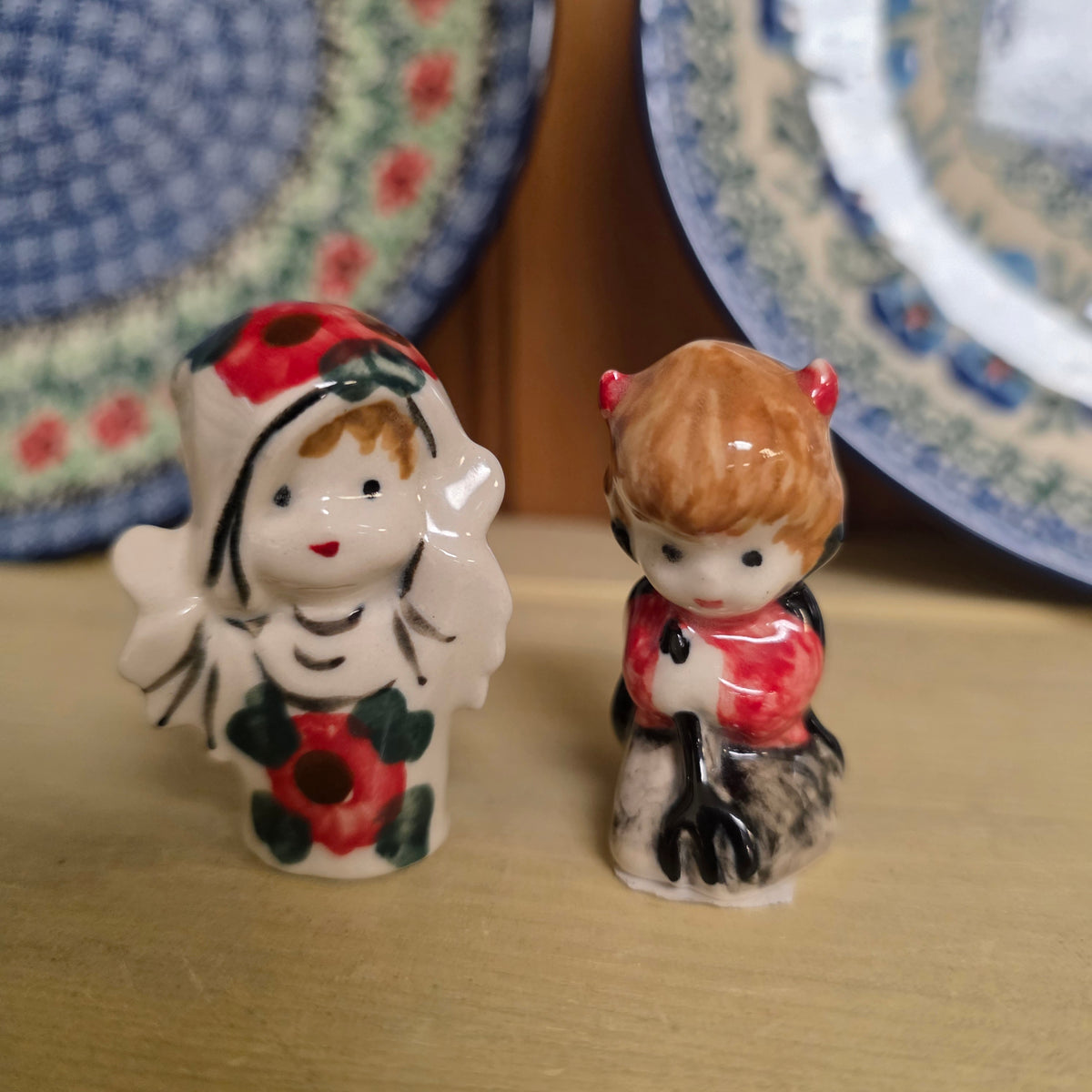 Mini pair  /  Chance to win / Meals on Wheels /  DRAW September 7