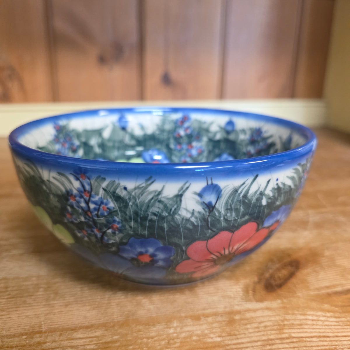 Bowl ~ 6" ~ Bold 127 6"x3"/3 cups