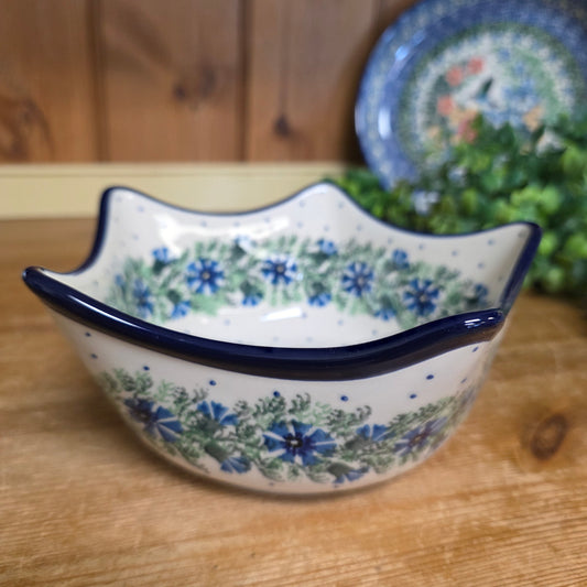 Bowl ~ Star Shape Cornflower 7"