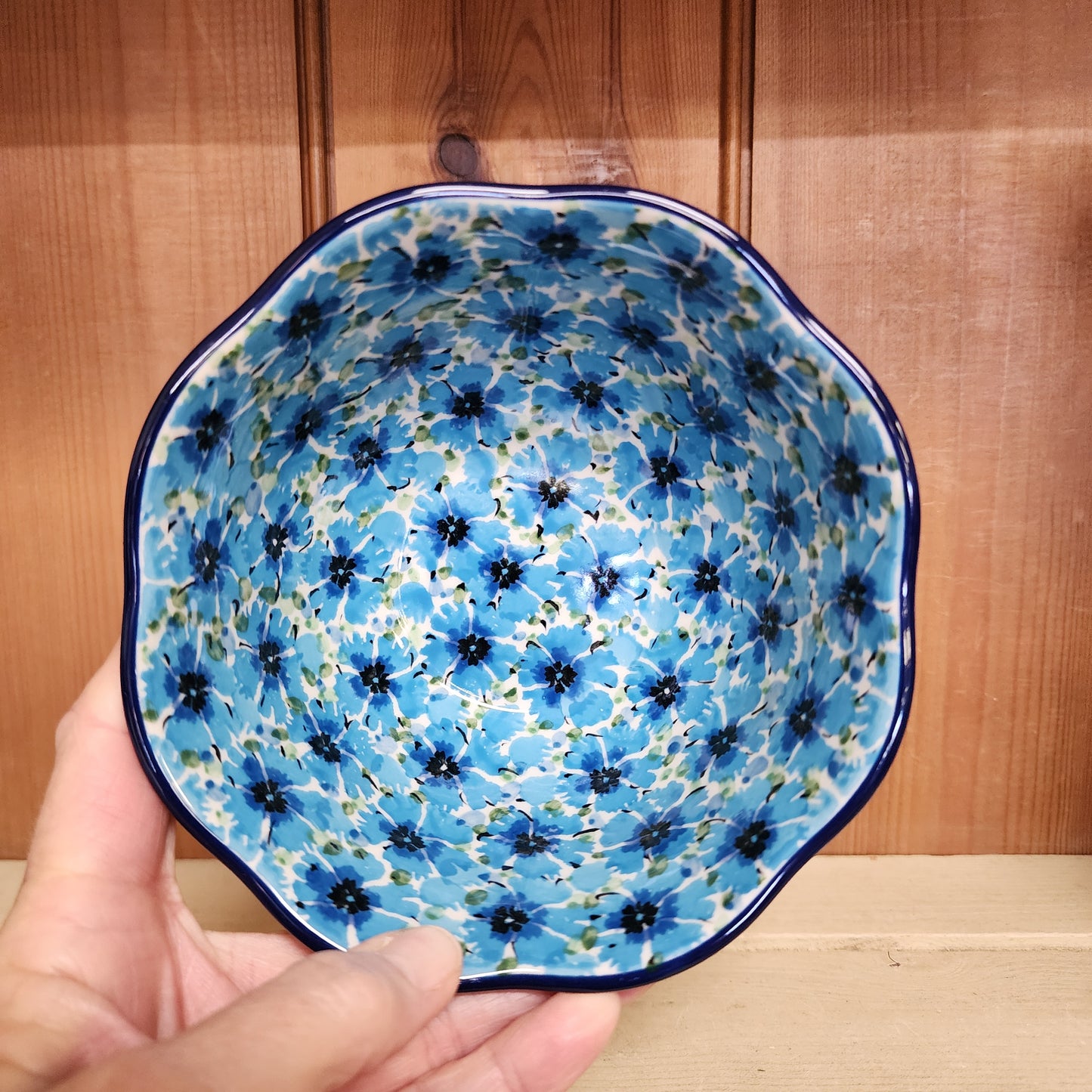 Bowl ~ Wavy Edge ~ 5.75" U4929 ~ U4