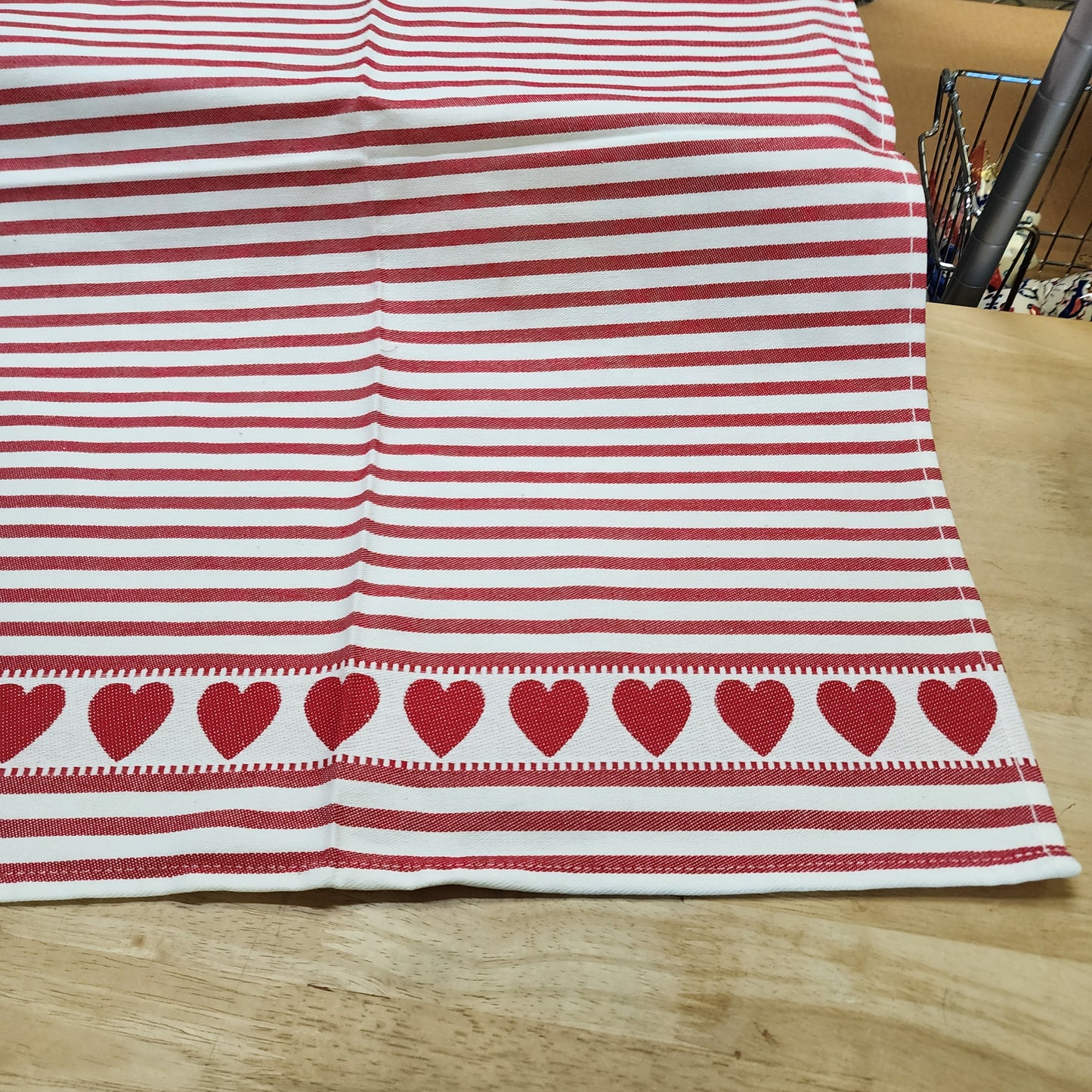 Tea Towel Hearts 20" x 28" European Tea Towel
