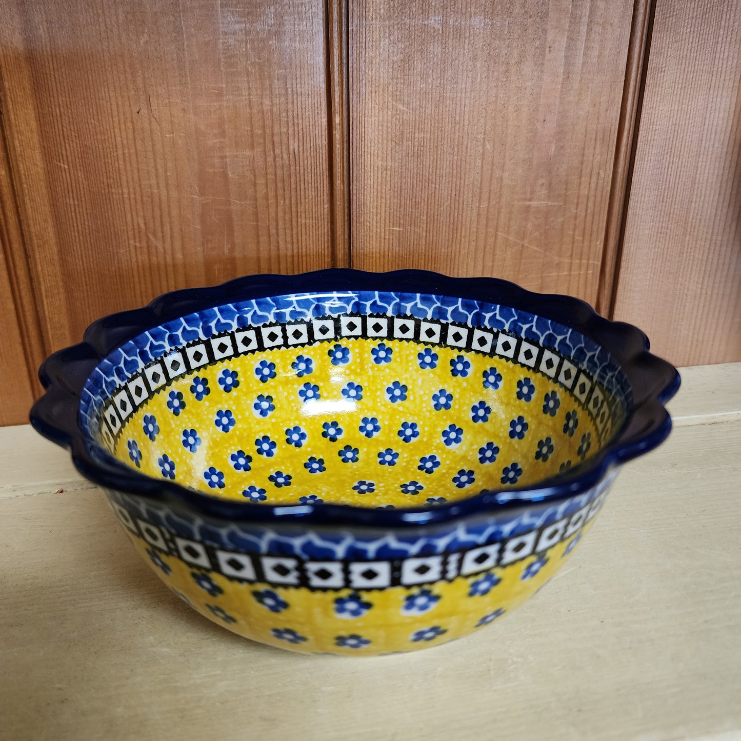 Bowl   Scalloped Edge   7"   0859X ~ Sunburst