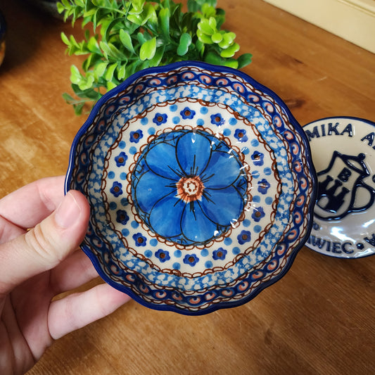 Bowl   Scalloped   4.5" 023-U408C  U4 pf0526 Blue Jacek Chyla