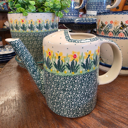 Watering Can 4.5"/18 oz   G02-2777Q  Daffodil pf0526