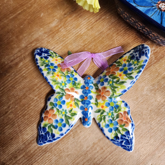 Butterfly 4" / Dot flowers