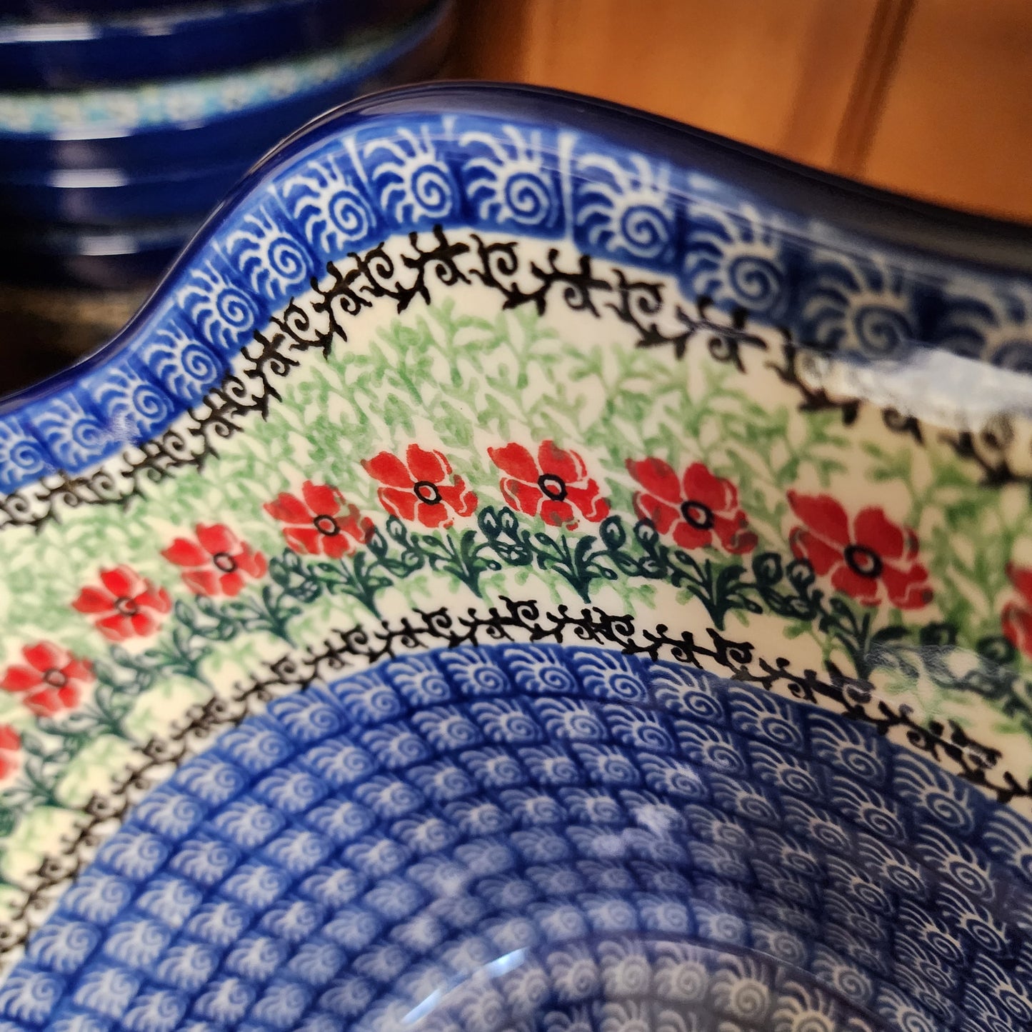Bowl   Wavy Edge   Large  12" 693-1916X  Maraschino pf0526