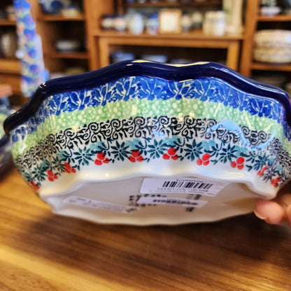 Bowl   Oval Fluted   6" x 7.5" A27-U5131  U4 pf0526