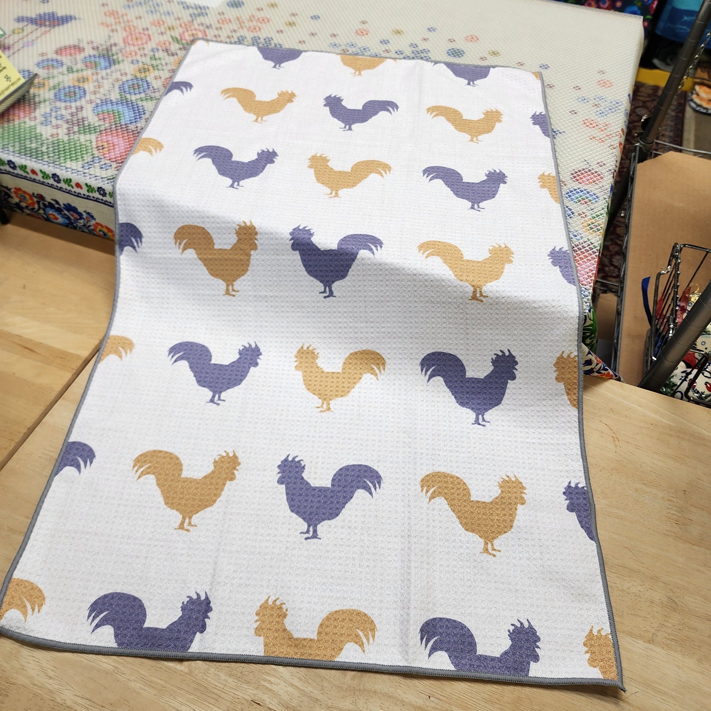 Towel /poly ~ Roosters