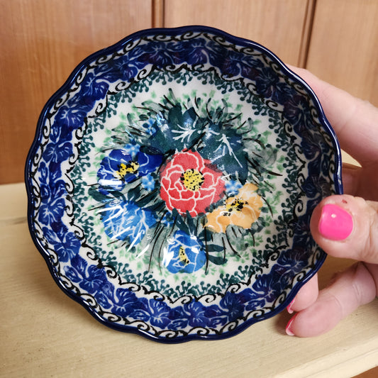 Bowl ~ Scalloped ~ 4.5" 023-U3549 pf0425