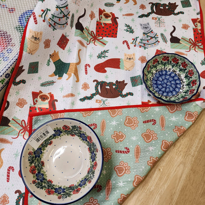 Towel /poly ~ Christmas Kitties