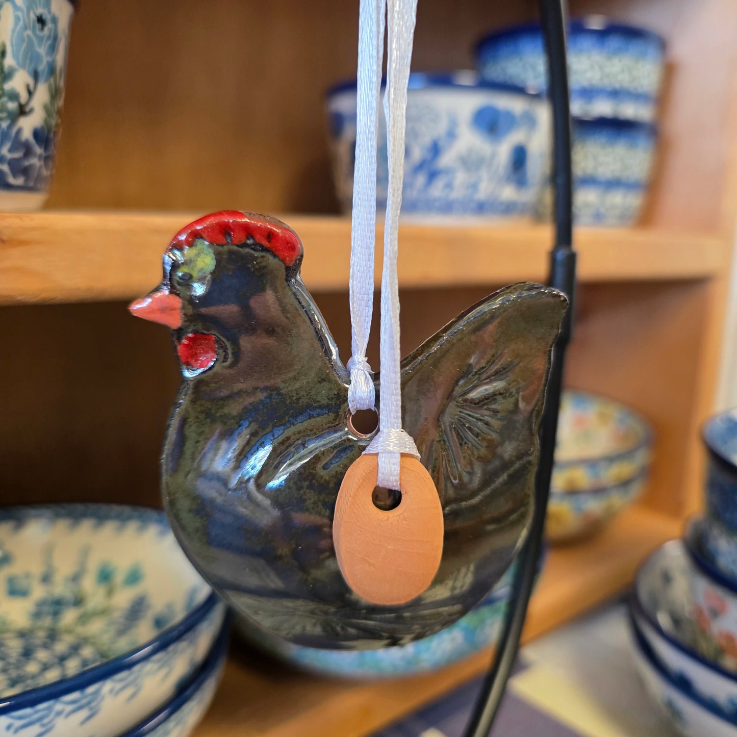 Ornament ~ (H) Shiny Chicken with Egg (3")   **NOT POLISH POTTERY**