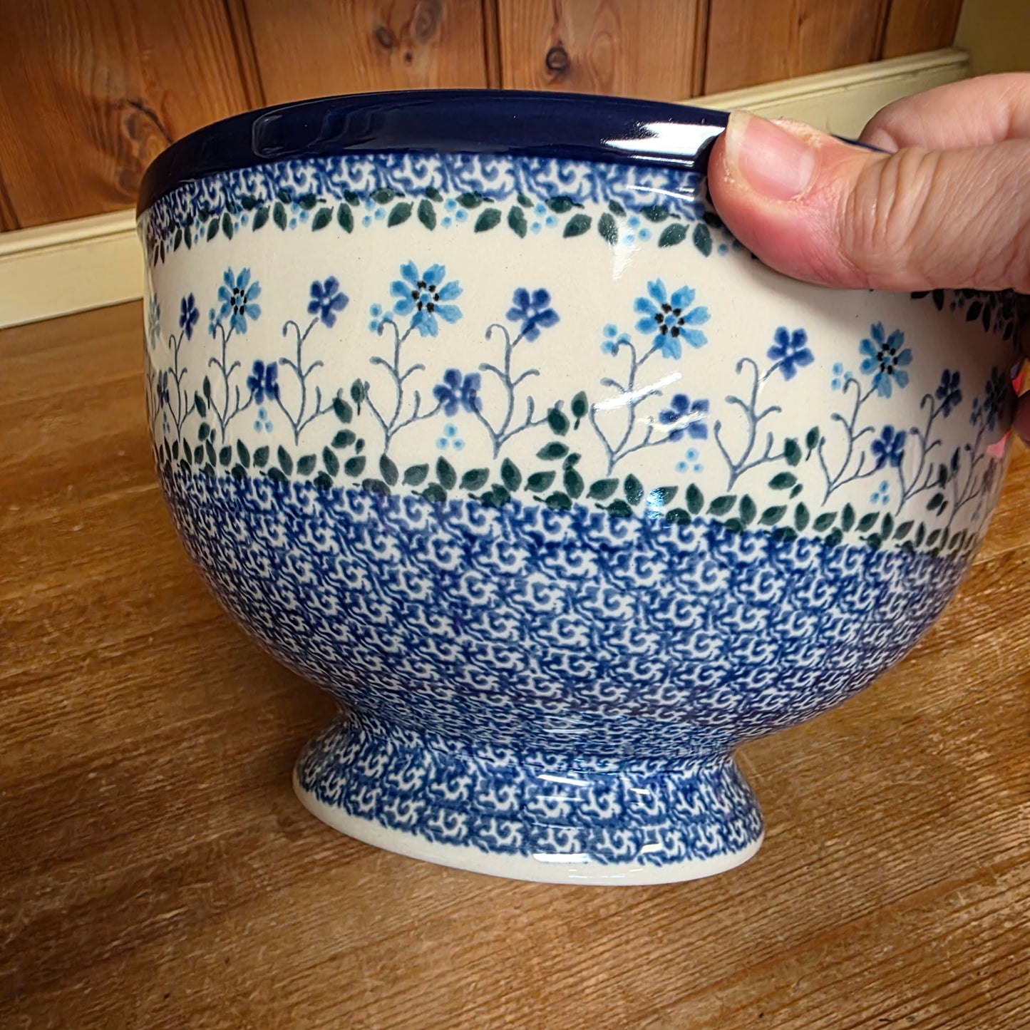 Pedestal Bowl - Large     2785X ~ Georgia Blue