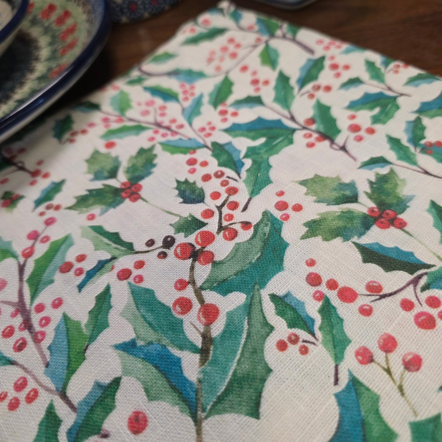 Napkins 18" (Set of 2) ~ Linen Holly Berry (18")  ~ Lithuania
