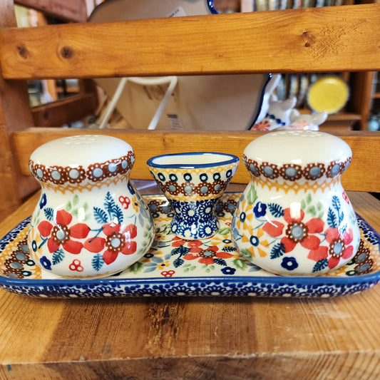 Salt & Pepper w/tray Posies DPLC