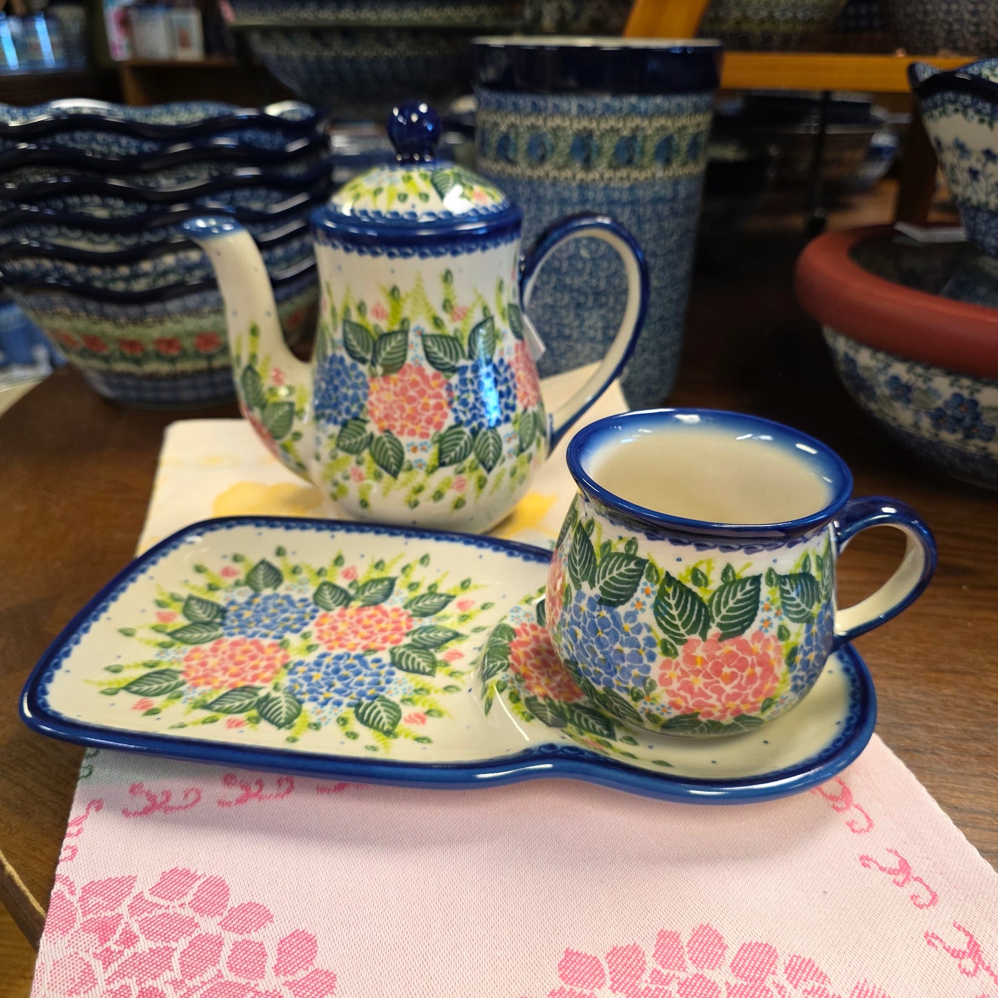 Bundle ~ Hydrangea Tea Set with FREE tea towel Bundle