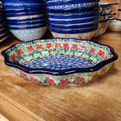 Bowl   Oval Fluted   6" x 7.5" A27-1916X  Maraschino pf0526